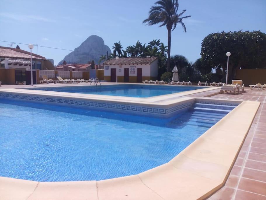 Bungalow In Calpe - Swimming Pool And Tennis Court Exterior photo